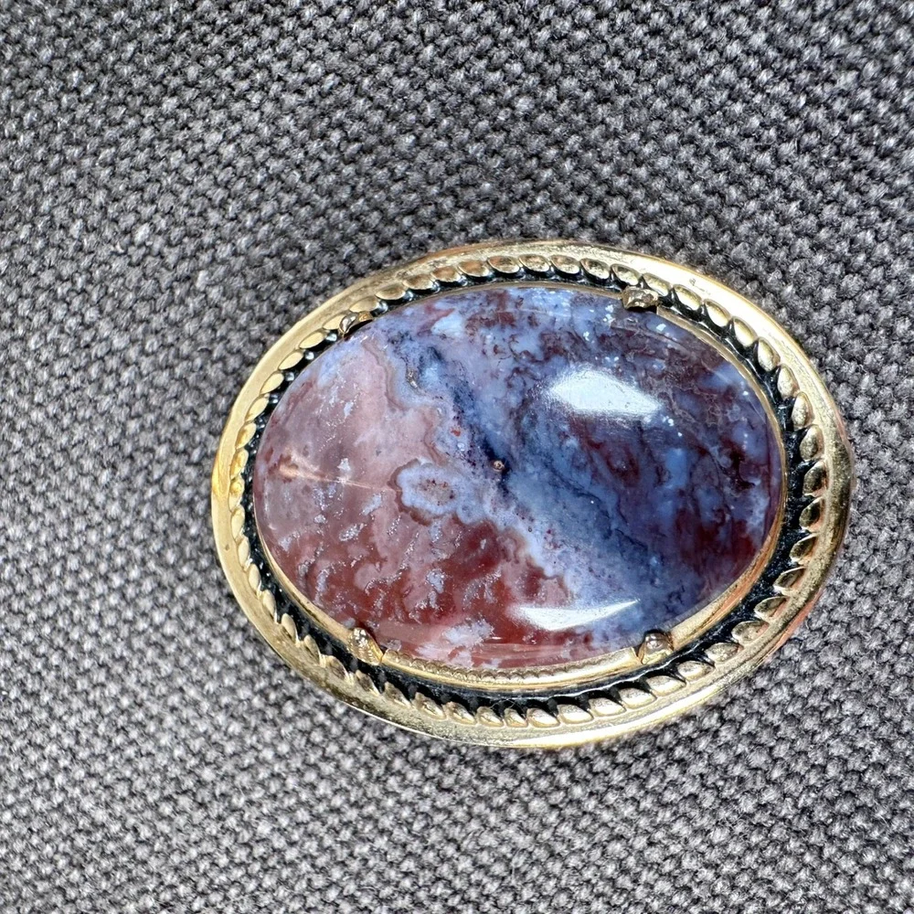 Vintage Large Oval Purple Agate Brooch Gold Tone Frame Natural‎ Stone 30mm